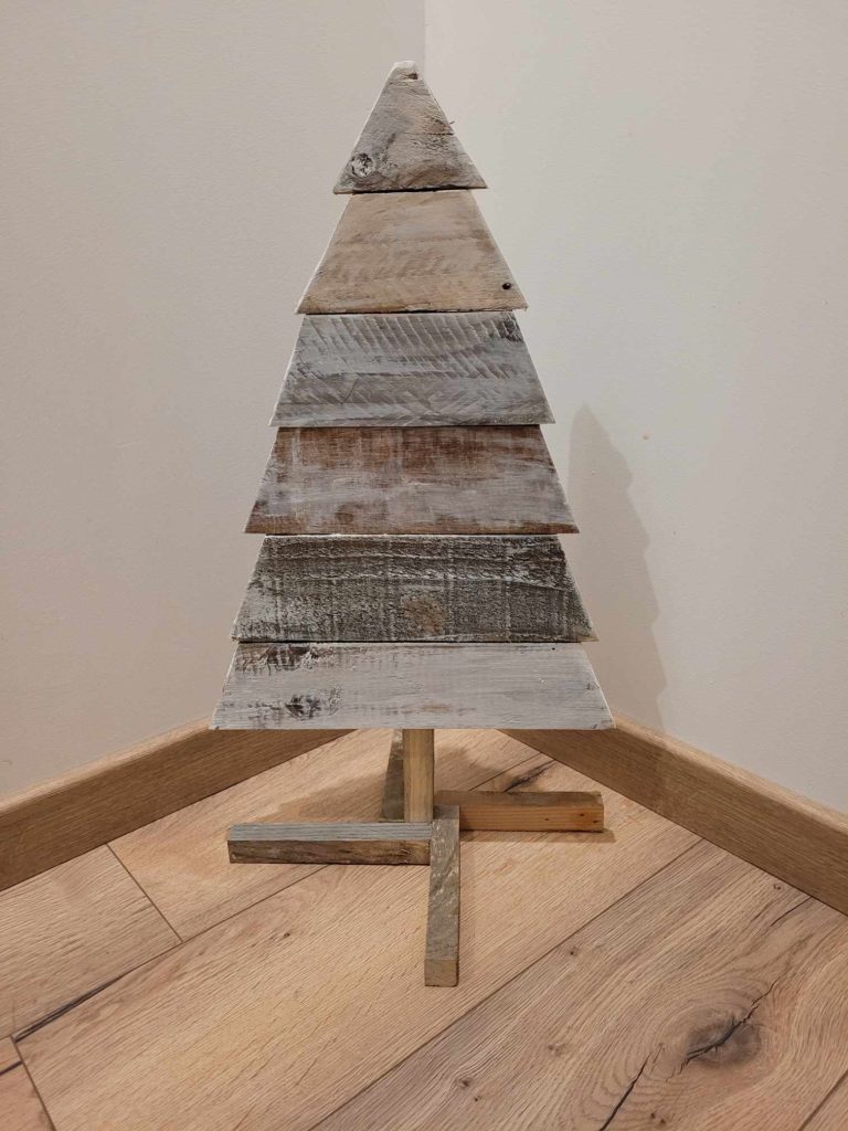 Sapin de Noël, Décoration en bois recyclé.